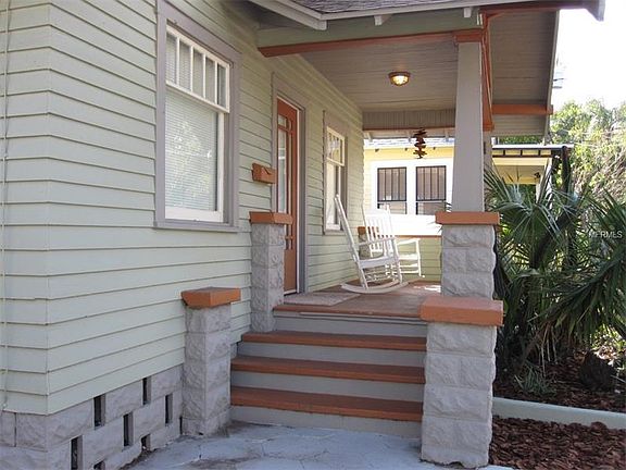 3rd image of 602 8th Ave N