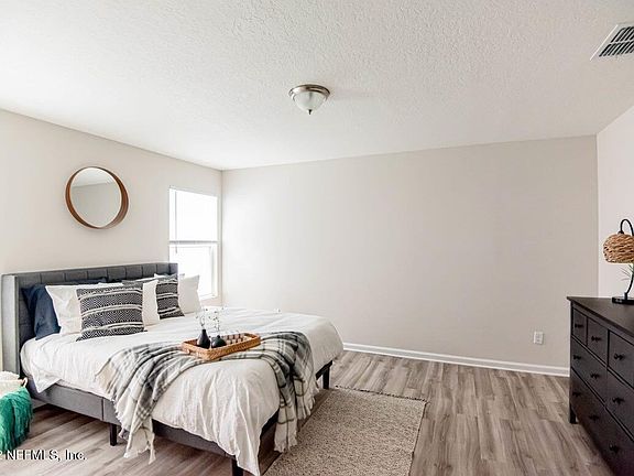 5th image of 9073 Western Way #2