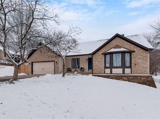 120 NW 80th St, Kansas City, MO 64118