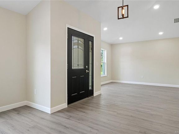 5th image of 8102 N Flame Vine Way