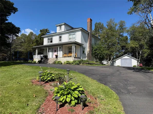 6 Sunset Drive, Grand Falls-Windsor, NL A2A1W7