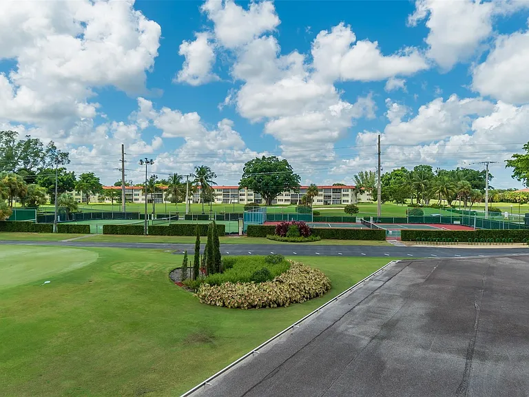 820 S Hollybrook Dr #209 — Photo 43