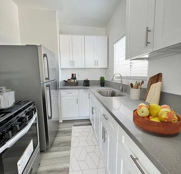 Loma Lake Apartments — Photo 1