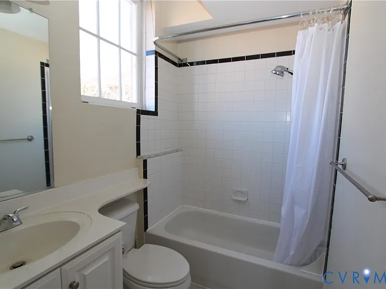 219 N 19th St #U31 — Photo 6