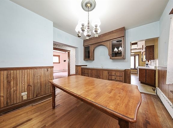 5th image of 406 N Kensington Ave