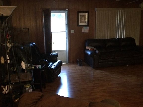 2nd image of 417 Railroad Ave