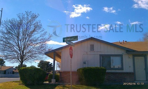 2nd image of 2421 Winwood St