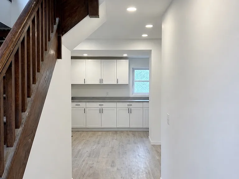 629 N 9th Ave — Photo 1
