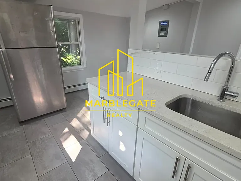 250 W 19th Ave #22B — Photo 2