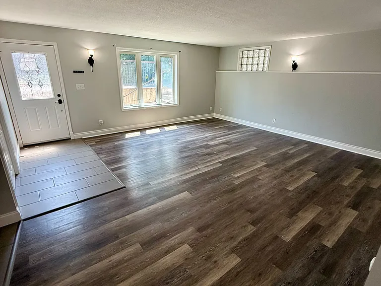 10 Carnegie Ln #2 — Photo 5
