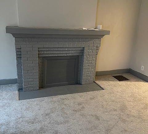 4th image of 2907 Glendale St