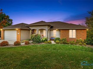 19588 W River Rd, Bowling Green, OH 43402