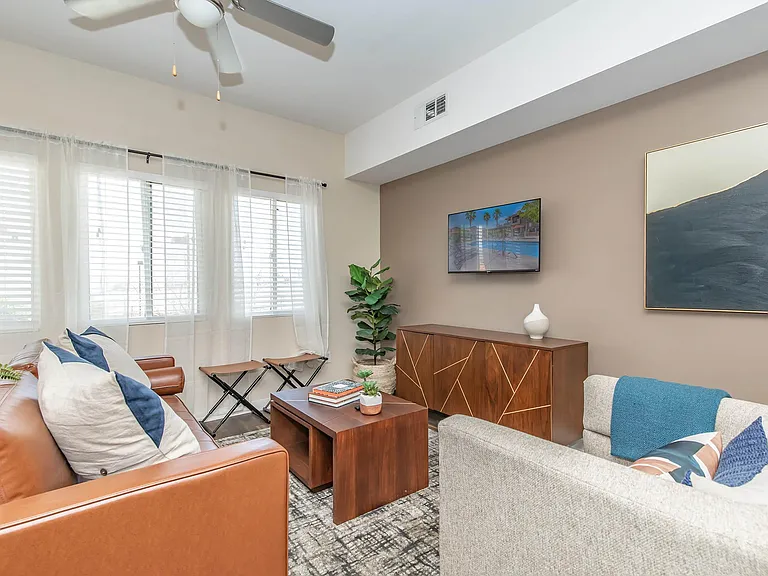 Vineyards at Palm Desert Apartment Homes — Photo 19