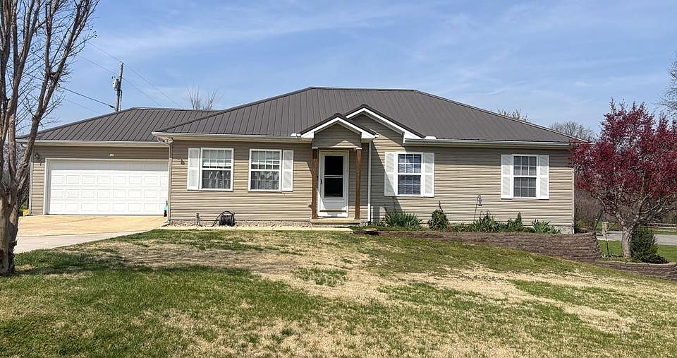 1st image of 711 Everville Dr