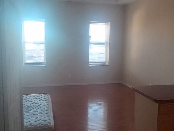 5th image of 2528 S 13th St #B
