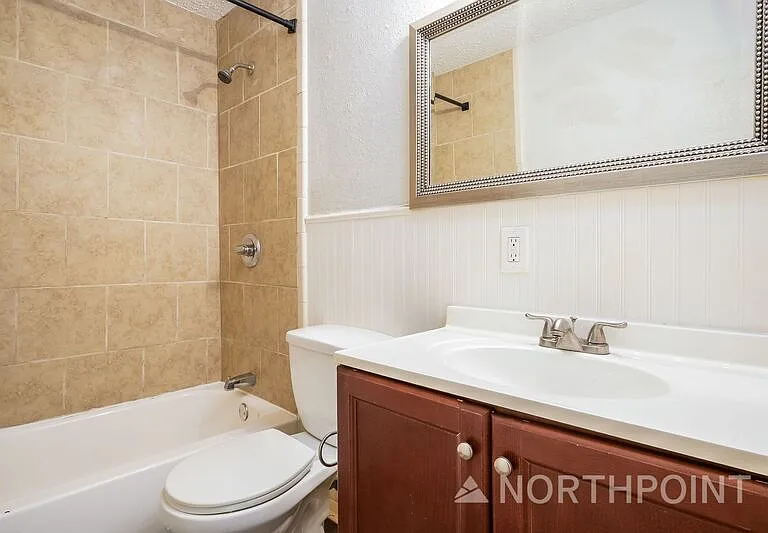 1211 Country Club Rd — Photo 12