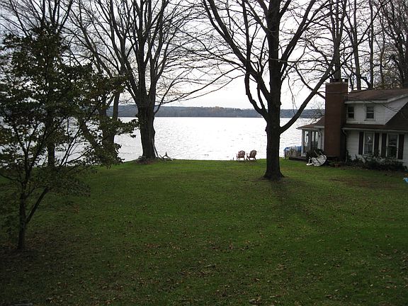 4th image of 4381 Lakeside Dr