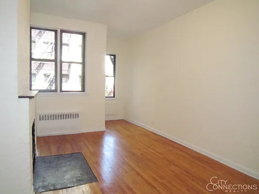 Rented by City Connections Realty | media 14