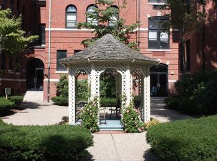 1 School St APT 102, Arlington, MA 02476