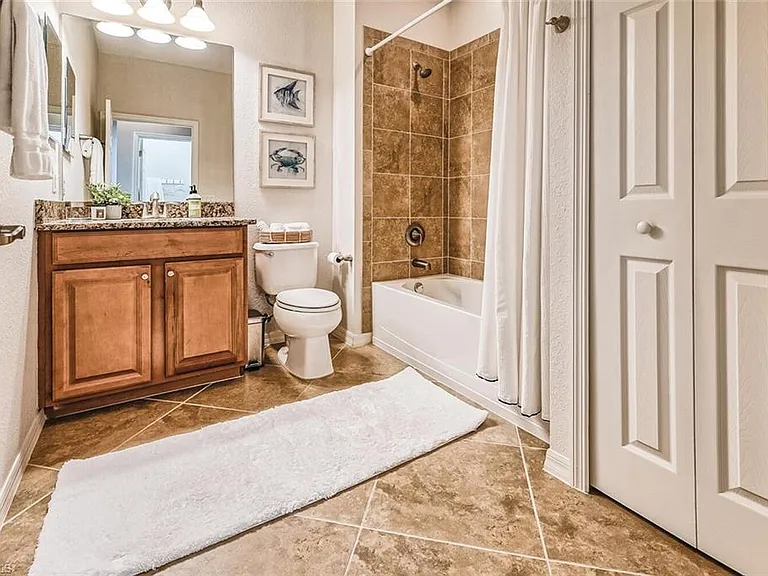 9107 Napoli Ct #201 — Photo 20