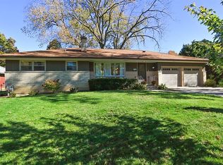 757 Lincoln Ave, Lake Bluff, IL