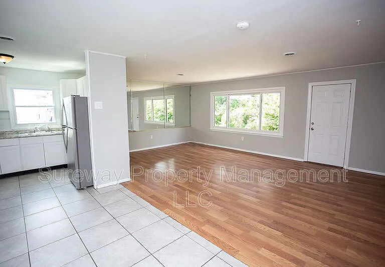 17 Snowdon Ln — Photo 2