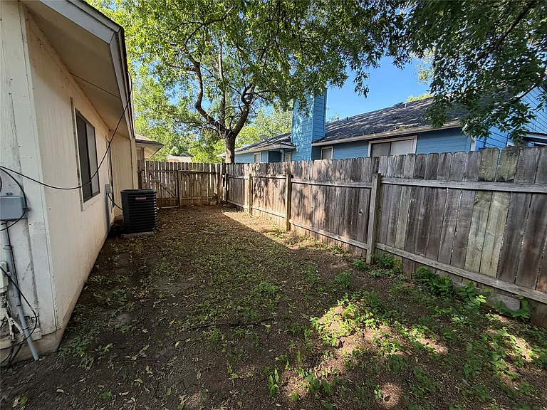 1016 Woodlief Trl — Photo 13