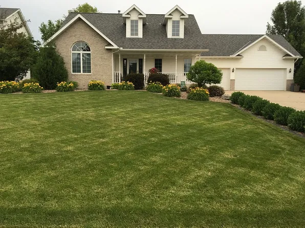 1130 Jerake Pl NE, Owatonna, MN 55060