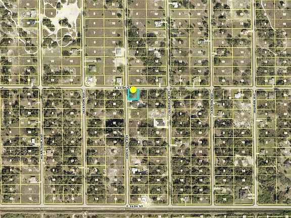 3rd image of 3000 E 17th St