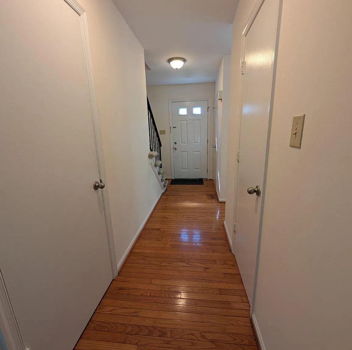 3 bed, 4.0 bath, 1760 sqft, $3,600 — Photo 2