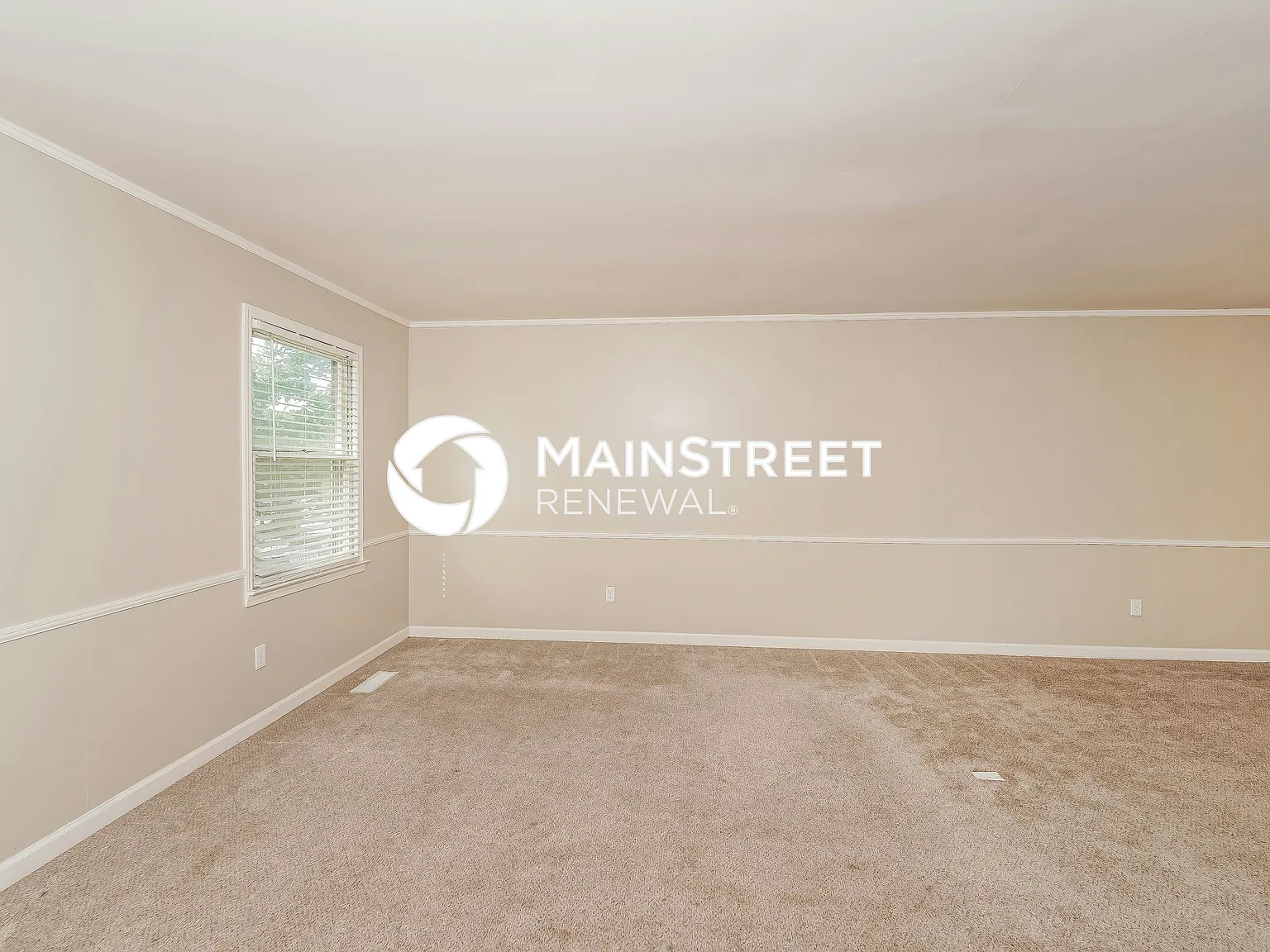 636 Cresap Circle NE — Photo 4