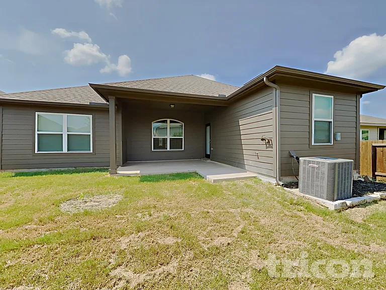 2312 Redbud Dr — Photo 18