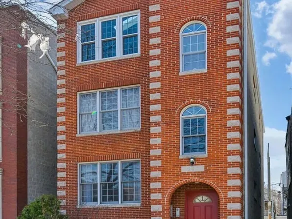 942 N Wood St APT 2, Chicago, IL 60622