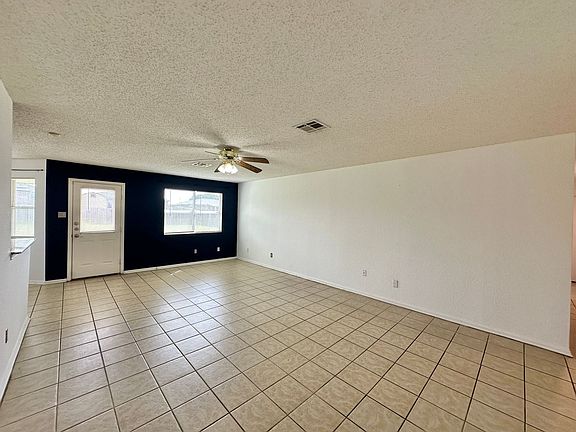 4th image of 4211 Mustang Dr