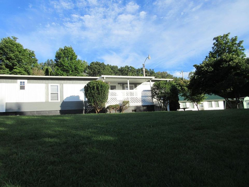 3079 Highway 81 S