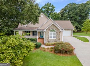 249 Legacy Dr, Hoschton, GA 30548