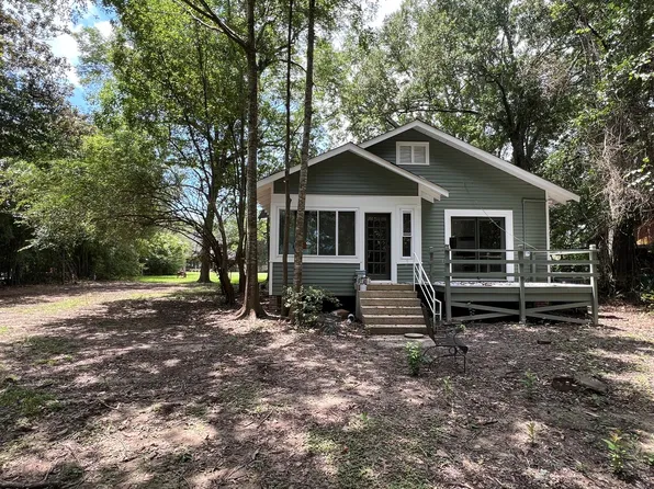451 Centerville St NE, Denham Springs, LA 70726
