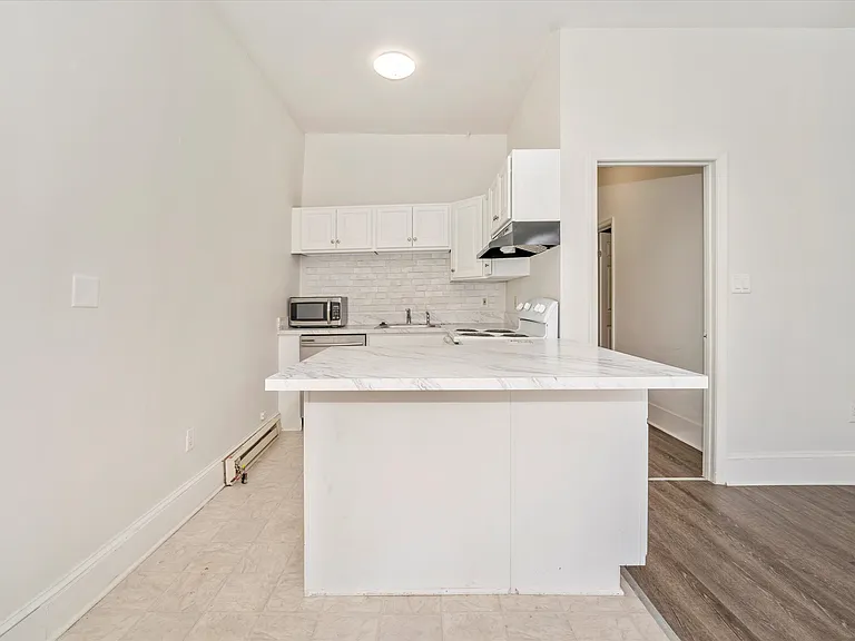201 S Market St #1C — Photo 16