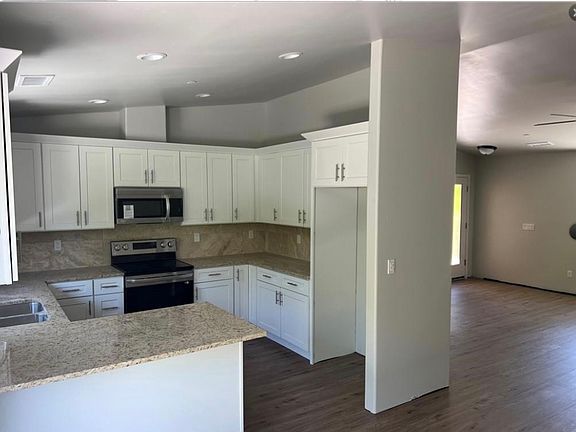 4th image of 7550 Tecorida Ave #1