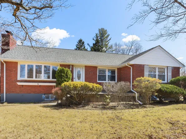 5 Boniello Drive, Mahopac, NY 10541