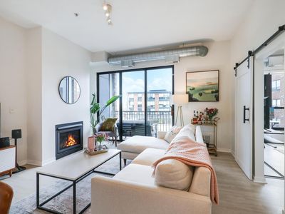 4525 Park Commons Dr UNIT 305, Saint Louis Park, MN, 55416