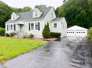 6 Maplevale Ct, East Haven, CT 06512