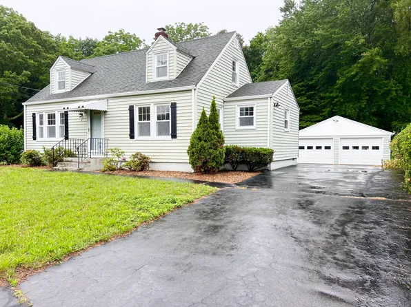 6 Maplevale Court, East Haven, CT 06512