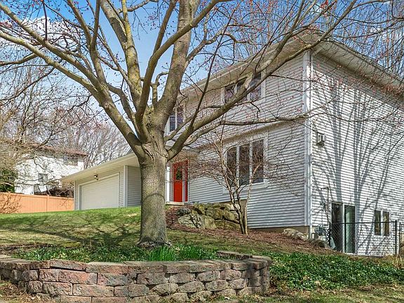 3rd image of 2917 Prairie Road
