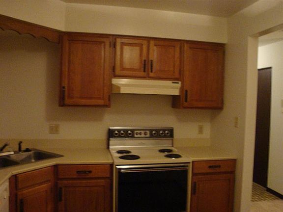 2nd image of 933 W Glen Park Ave APT 205