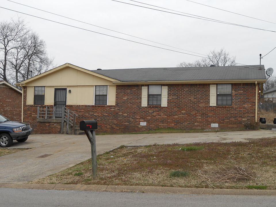 2nd image of 3729 Village Trl