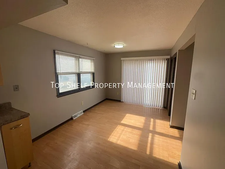 6402 Lincoln Ave — Photo 4