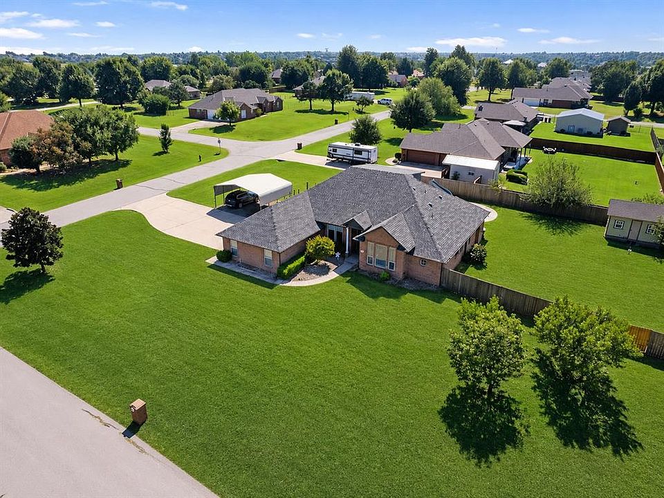 1st image of 1200 Chipper Ln