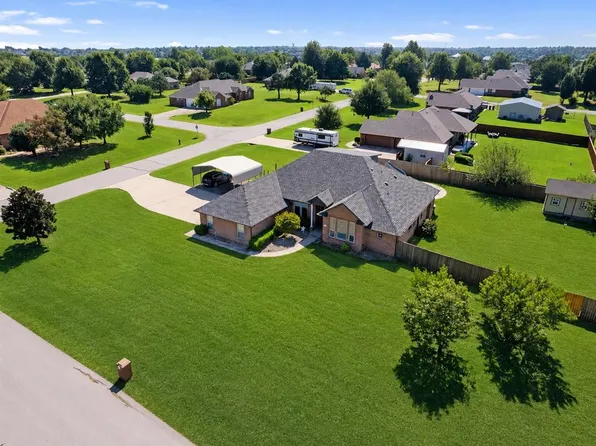 1200 Chipper Ln, Edmond, OK 73025