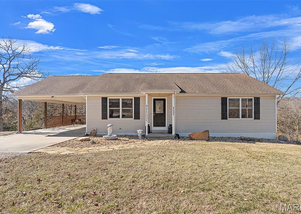 1st image of 1681 Spreckelmeyer Rd